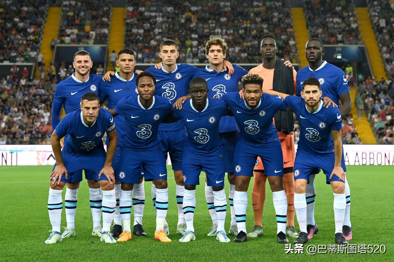 中场的配置 中场的配置